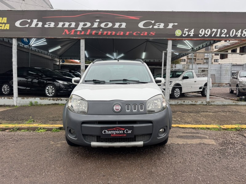 UNO 1.0 WAY 8V FLEX 4P MANUAL - 2011 - VACARIA
