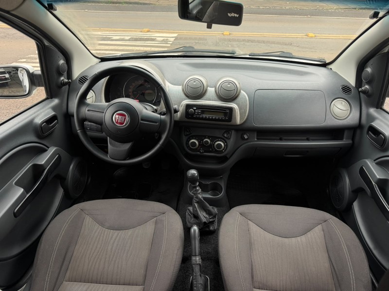 UNO 1.0 WAY 8V FLEX 4P MANUAL - 2011 - VACARIA