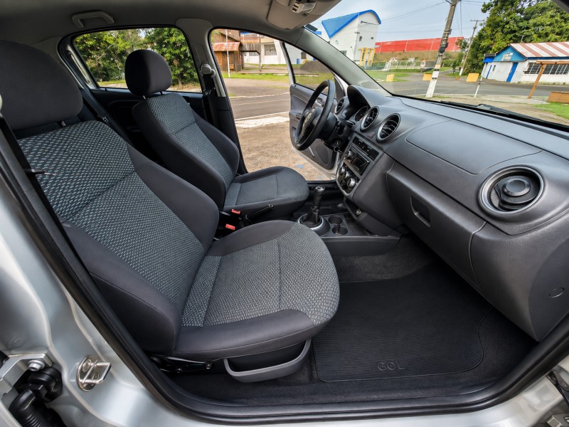 GOL 1.0 MI 8V FLEX 4P MANUAL G.V - 2012 - VENâNCIO AIRES