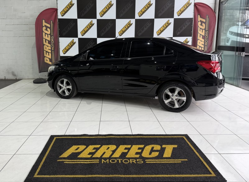 PRISMA 1.4 MPFI LTZ 8V FLEX 4P MANUAL - 2017 - PORTãO