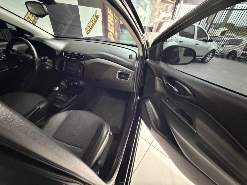 PRISMA 1.4 MPFI LTZ 8V FLEX 4P MANUAL - 2017 - PORTãO