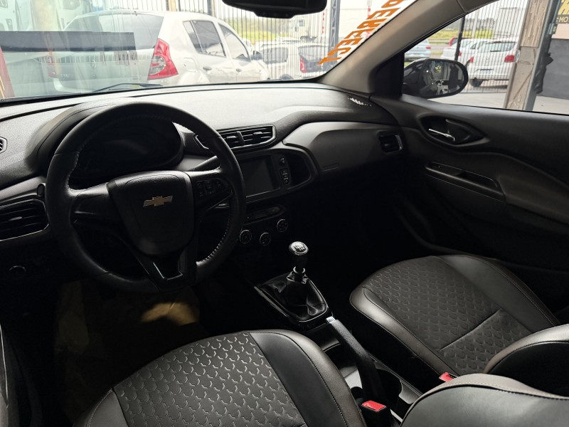 PRISMA 1.4 MPFI LTZ 8V FLEX 4P MANUAL - 2017 - PORTãO