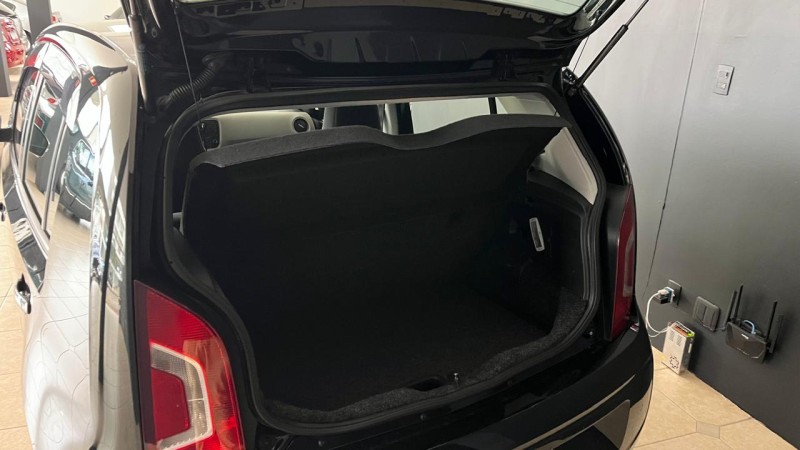 UP 1.0 TSI MOVE UP 12V FLEX 4P MANUAL - 2016 - FLORES DA CUNHA