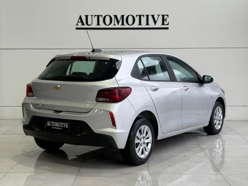 ONIX 1.0 LT 12V TURBO FLEX 4P MANUAL - 2023 - CAXIAS DO SUL