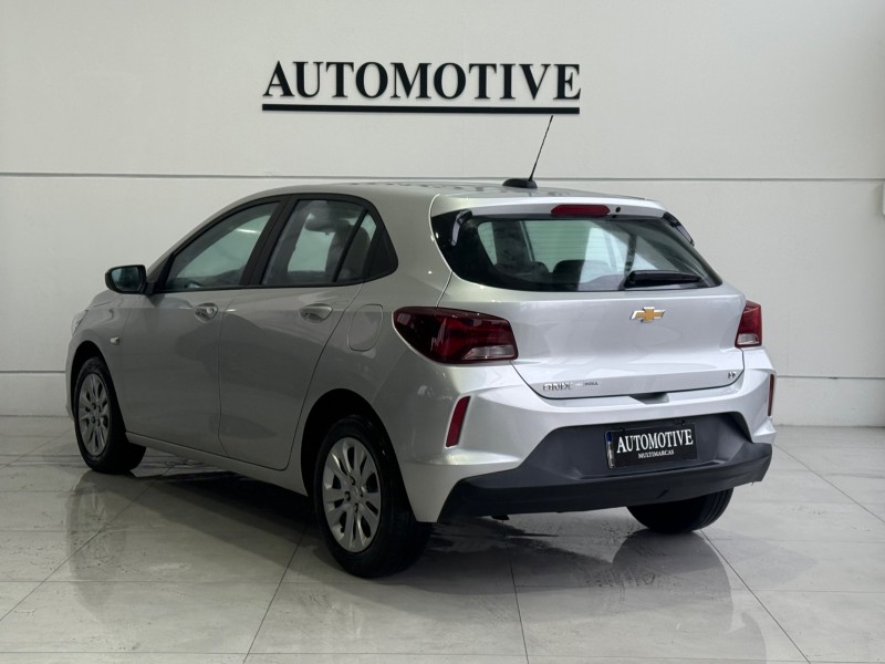 ONIX 1.0 LT 12V TURBO FLEX 4P MANUAL - 2023 - CAXIAS DO SUL
