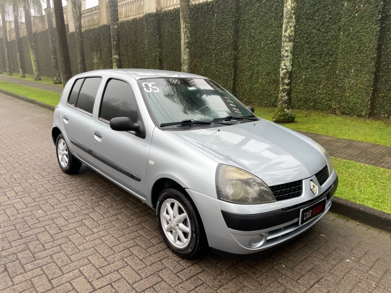 CLIO 1.6 AUTHENTIQUE 16V FLEX 4P MANUAL - 2005 - CAXIAS DO SUL