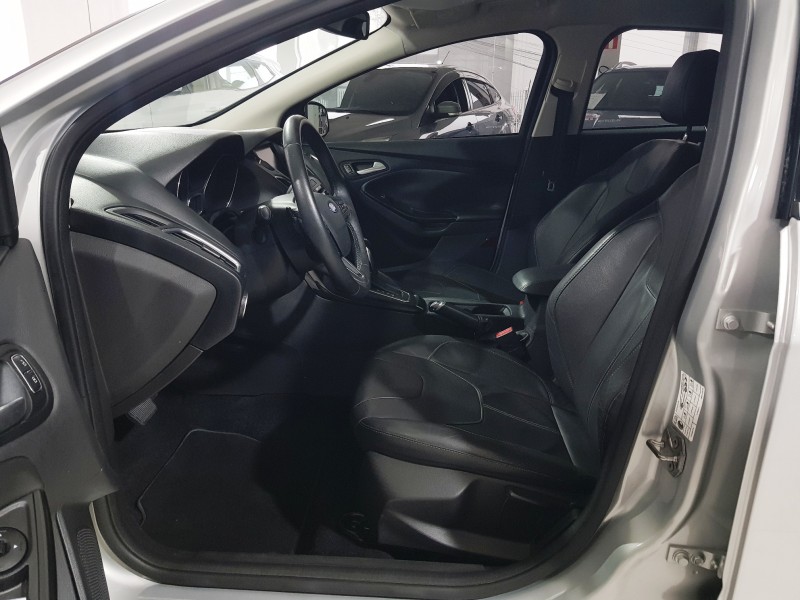 FOCUS 2.0 TITANIUM HATCH 16V FLEX 4P AUTOMÁTICO - 2016 - CAXIAS DO SUL