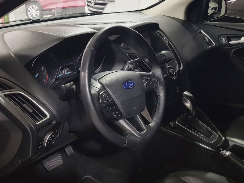 FOCUS 2.0 TITANIUM HATCH 16V FLEX 4P AUTOMÁTICO - 2016 - CAXIAS DO SUL