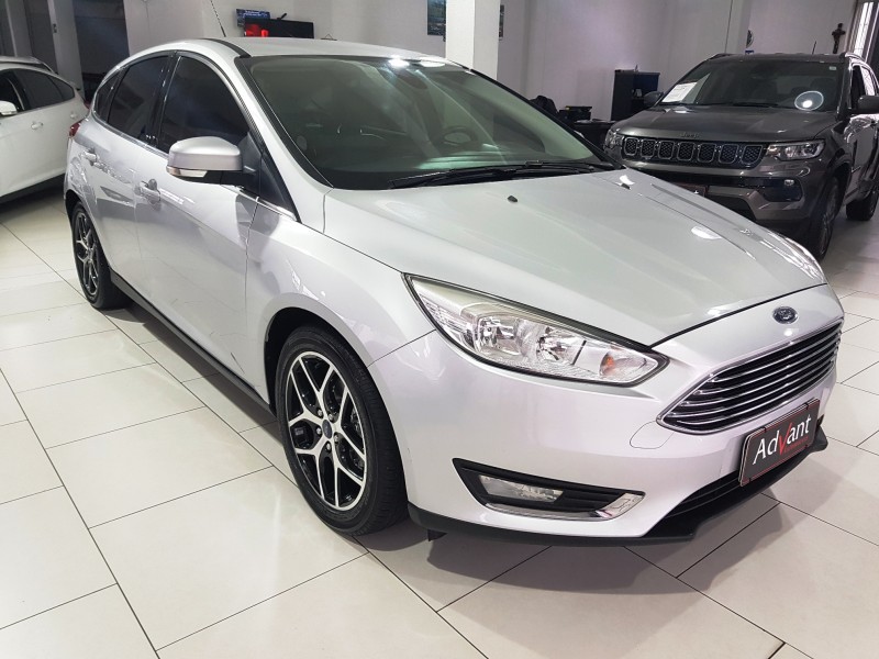 FOCUS 2.0 TITANIUM HATCH 16V FLEX 4P AUTOMÁTICO - 2016 - CAXIAS DO SUL