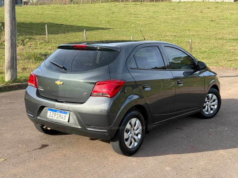 ONIX 1.0 LT 8V FLEX 4P MANUAL - 2019 - CAXIAS DO SUL