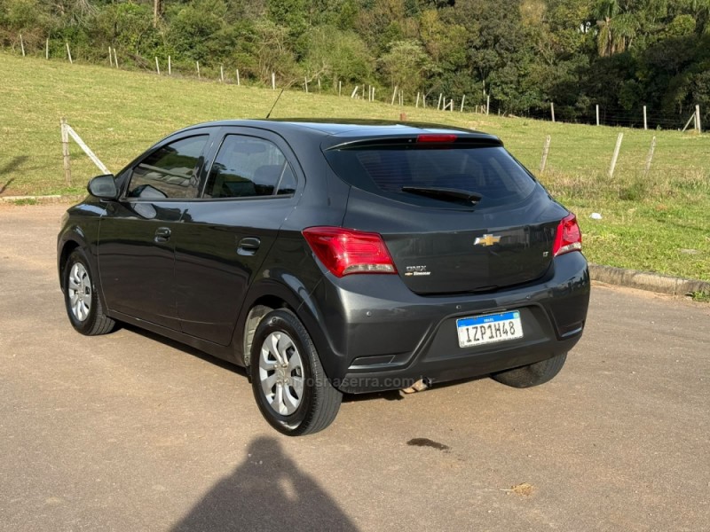 ONIX 1.0 LT 8V FLEX 4P MANUAL - 2019 - CAXIAS DO SUL