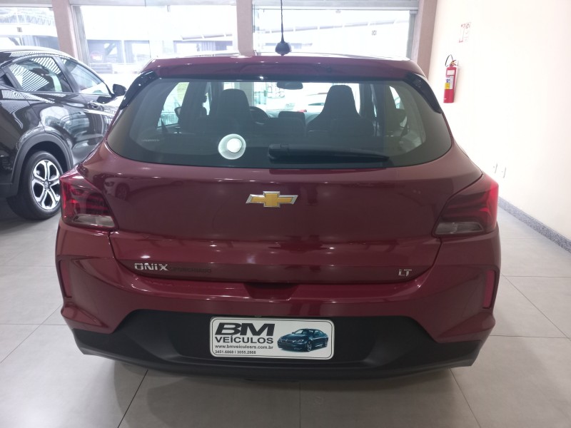 ONIX 1.0 LT 12V TURBO FLEX 4P MANUAL - 2023 - BENTO GONçALVES