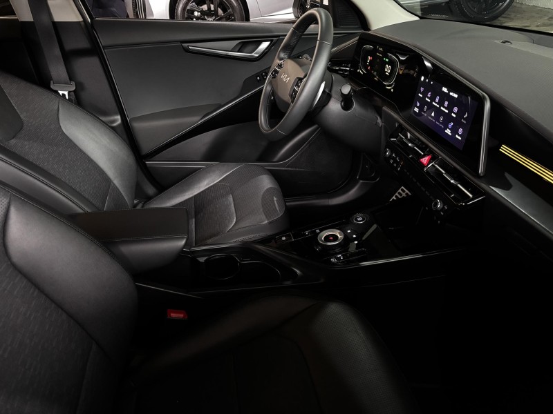NIRO 1.6 GDI SX PRESTIGE 16V HÍBRIDO 4P AUTOMÁTICO - 2024 - FARROUPILHA