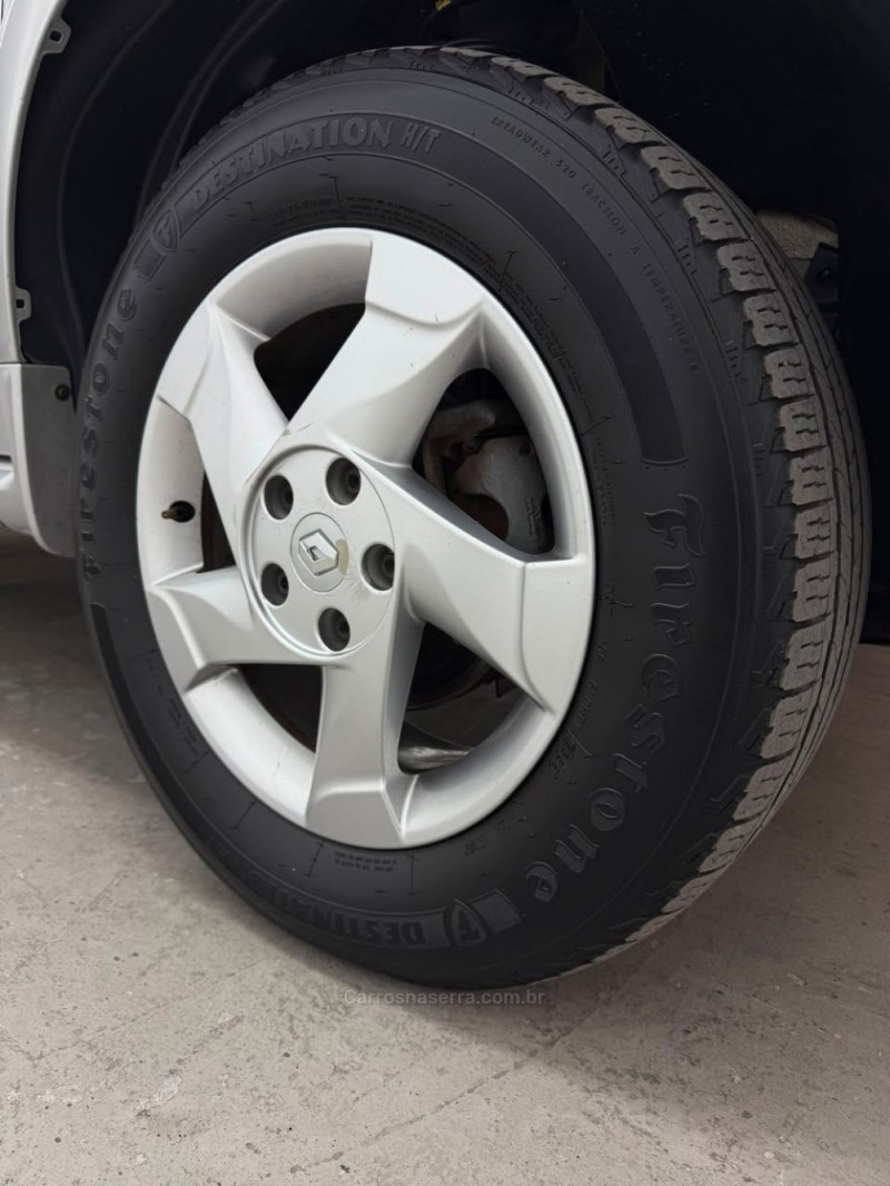DUSTER 1.6 DYNAMIQUE 4X2 16V FLEX 4P MANUAL - 2013 - CAXIAS DO SUL