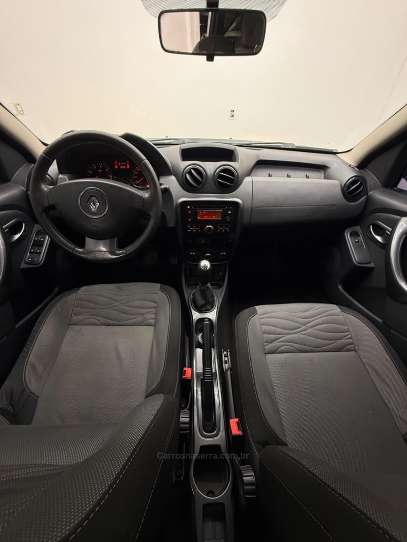 DUSTER 1.6 DYNAMIQUE 4X2 16V FLEX 4P MANUAL - 2013 - CAXIAS DO SUL