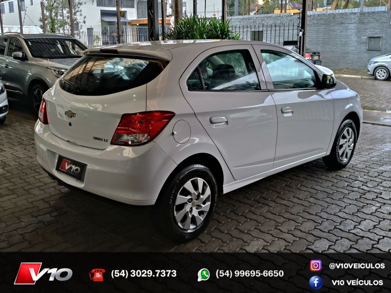 ONIX 1.0 MPFI LT 8V FLEX 4P MANUAL - 2013 - CAXIAS DO SUL