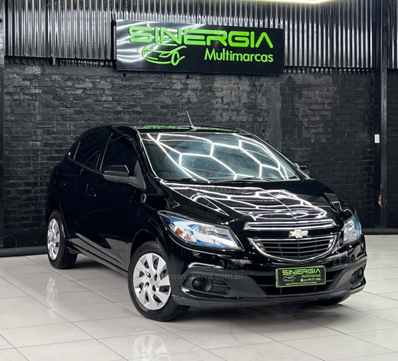 ONIX 1.4 MPFI LT 8V FLEX 4P MANUAL - 2014 - CAXIAS DO SUL
