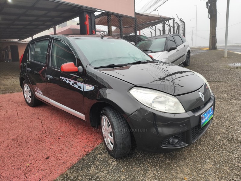 SANDERO 1.6 EXPRESSION 8V FLEX 4P MANUAL - 2012 - FARROUPILHA