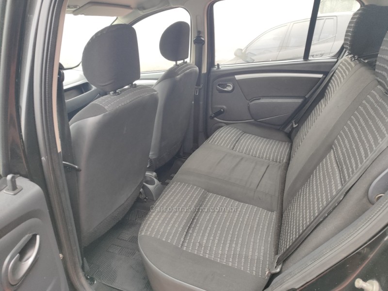 SANDERO 1.6 EXPRESSION 8V FLEX 4P MANUAL - 2012 - FARROUPILHA