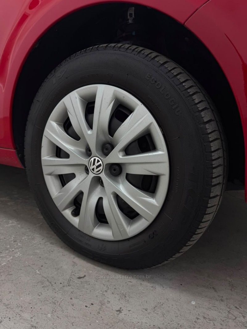 FOX 1.0 ITREND 8V FLEX 4P MANUAL - 2013 - CAXIAS DO SUL