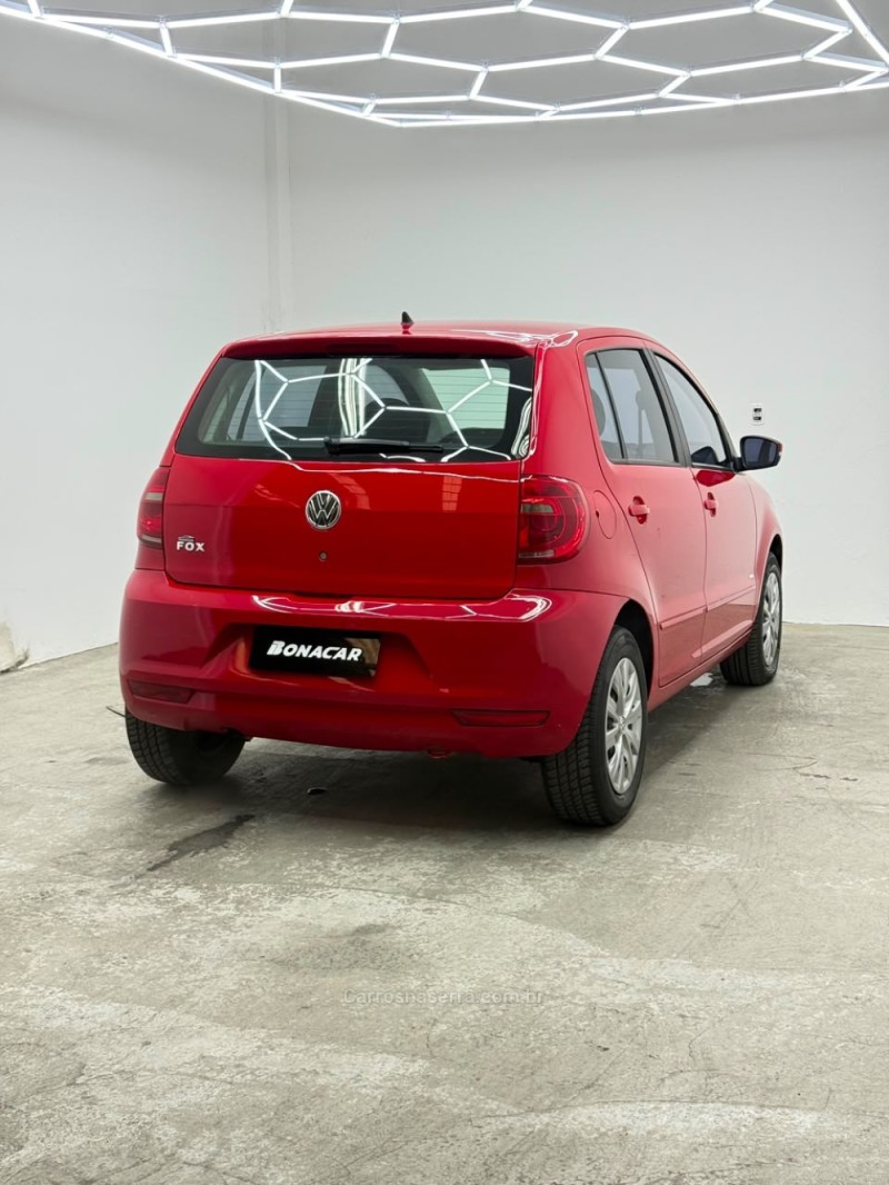 FOX 1.0 ITREND 8V FLEX 4P MANUAL - 2013 - CAXIAS DO SUL