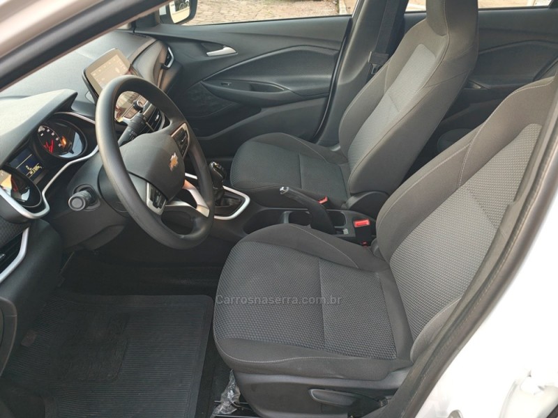 ONIX 1.0 LT PLUS 8V FLEX 4P MANUAL - 2025 - GUAPORé