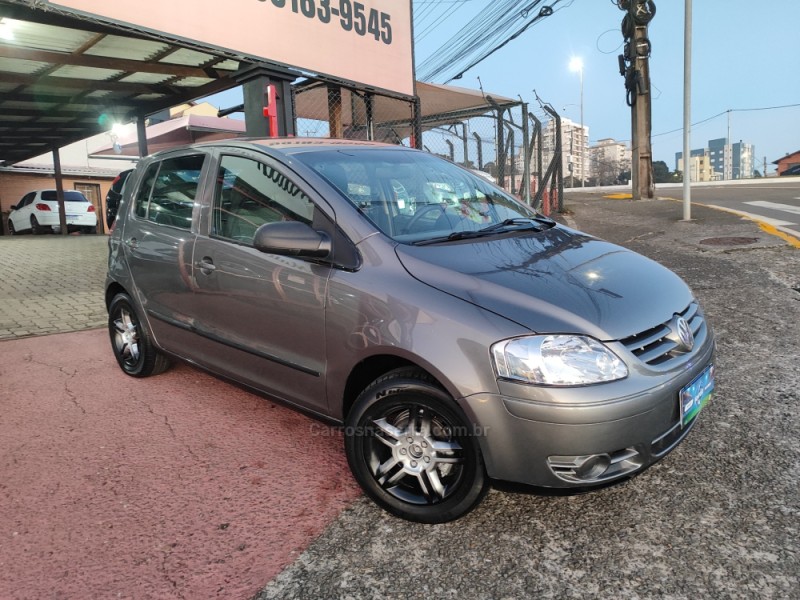 FOX 1.0 MI PLUS 8V FLEX 4P MANUAL - 2004 - FARROUPILHA