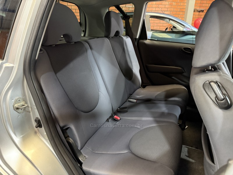 FIT 1.4 LXL 8V GASOLINA 4P AUTOMÁTICO - 2004 - BENTO GONçALVES