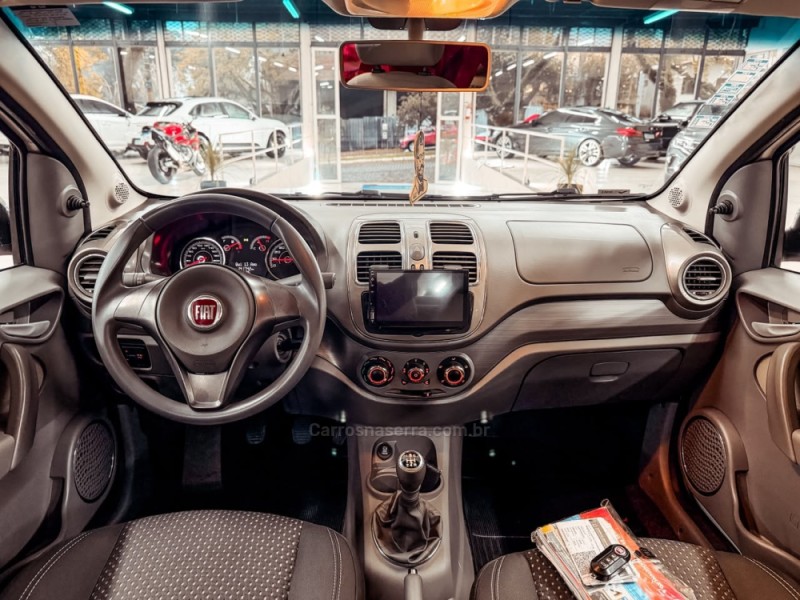GRAND SIENA 1.6 MPI ESSENCE 16V FLEX 4P MANUAL - 2016 - NOVA PRATA
