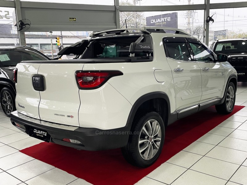TORO 2.0 16V TURBO DIESEL VOLCANO AT9 4X4 AUTOMÁTICO - 2019 - PORTO ALEGRE
