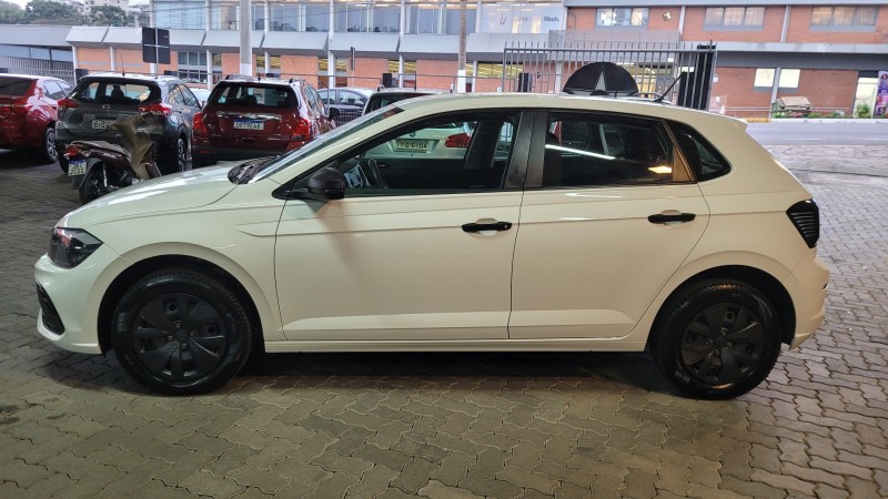 POLO 1.0 MPI TRACK 4P MANUAL - 2024 - GARIBALDI