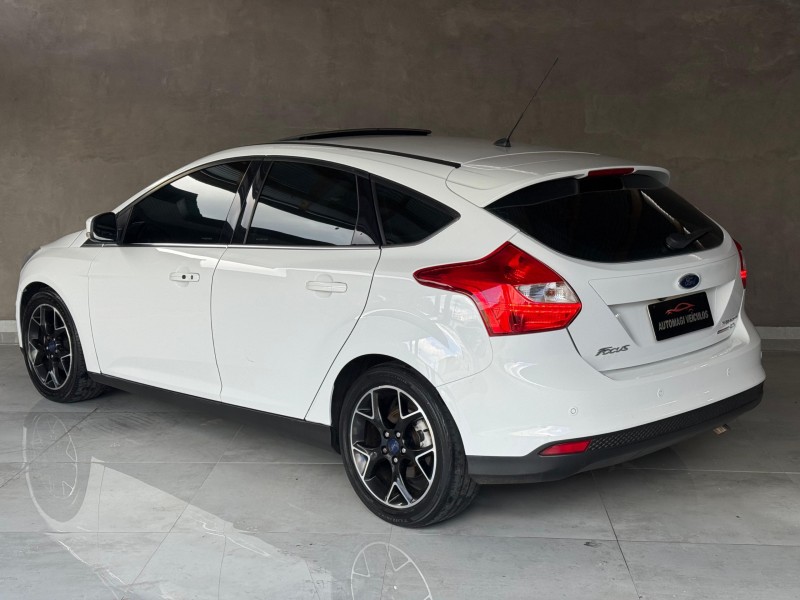 FOCUS 2.0 TITANIUM 16V FLEX 4P AUTOMÁTICO - 2015 - CAXIAS DO SUL