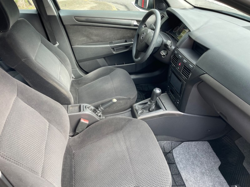 VECTRA 2.0 MPFI GT HATCH 8V FLEX 4P MANUAL - 2008 - CAXIAS DO SUL