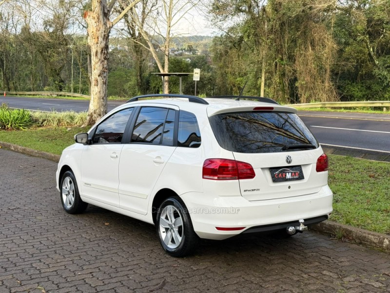 SPACEFOX 1.6 MI TREND 8V FLEX 4P MANUAL - 2018 - DOIS IRMãOS
