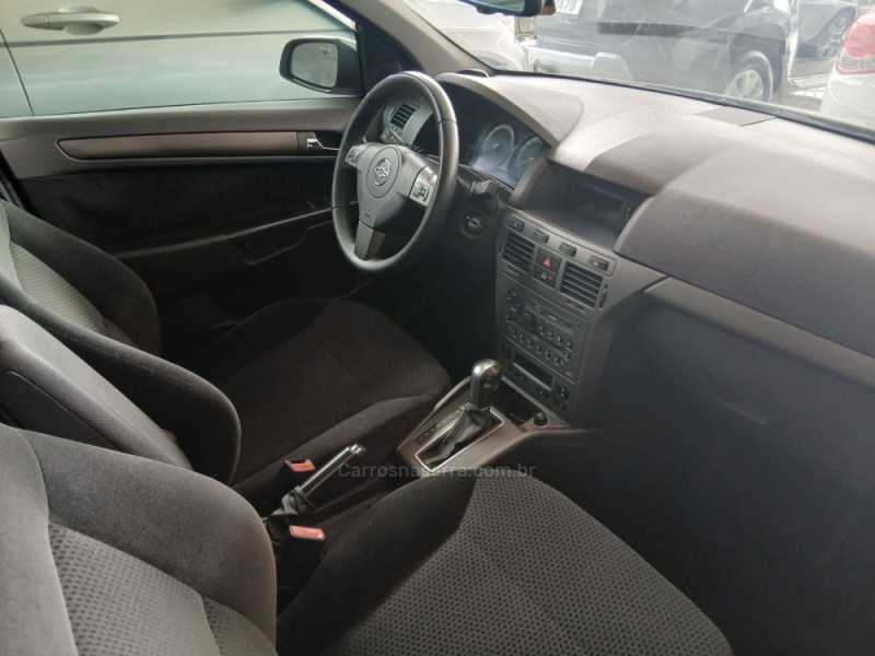 VECTRA 2.0 SFI GT HATCH 8V FLEX 4P AUTOMÁTICO - 2011 - NOVA PETRóPOLIS