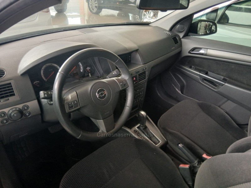 VECTRA 2.0 SFI GT HATCH 8V FLEX 4P AUTOMÁTICO - 2011 - NOVA PETRóPOLIS