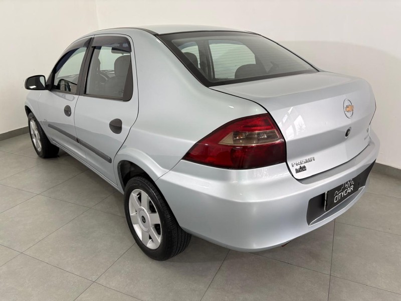 PRISMA 1.0 MPFI JOY 8V FLEX 4P MANUAL - 2009 - FARROUPILHA