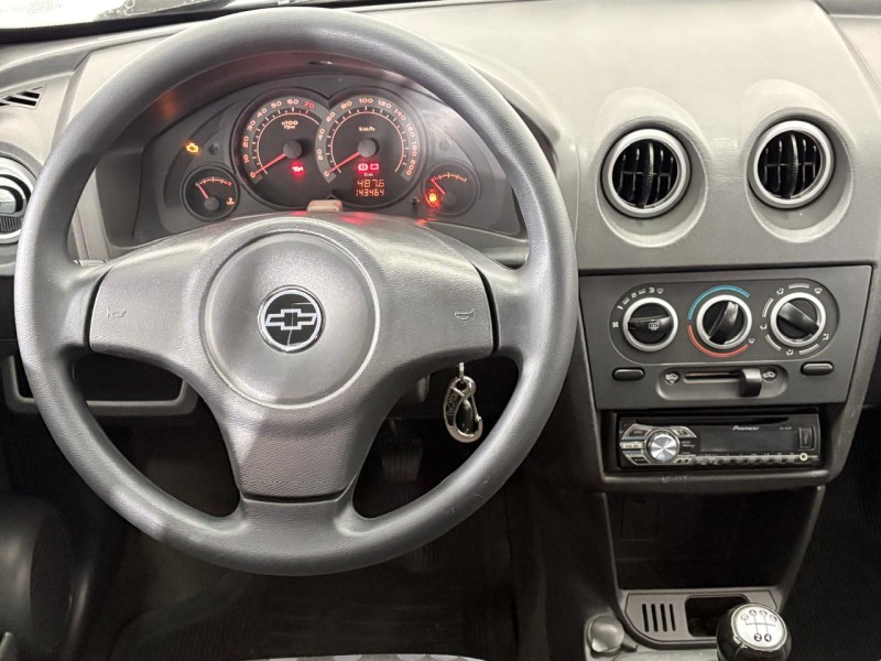 PRISMA 1.0 MPFI JOY 8V FLEX 4P MANUAL - 2009 - FARROUPILHA