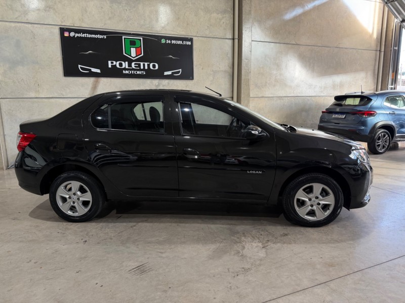 LOGAN 1.6 DYNAMIQUE 8V FLEX 4P MANUAL - 2015 - CAXIAS DO SUL