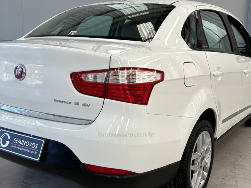 GRAND SIENA 1.6 MPI ESSENCE 16V FLEX 4P AUTOMATIZADO - 2015 - BENTO GONçALVES