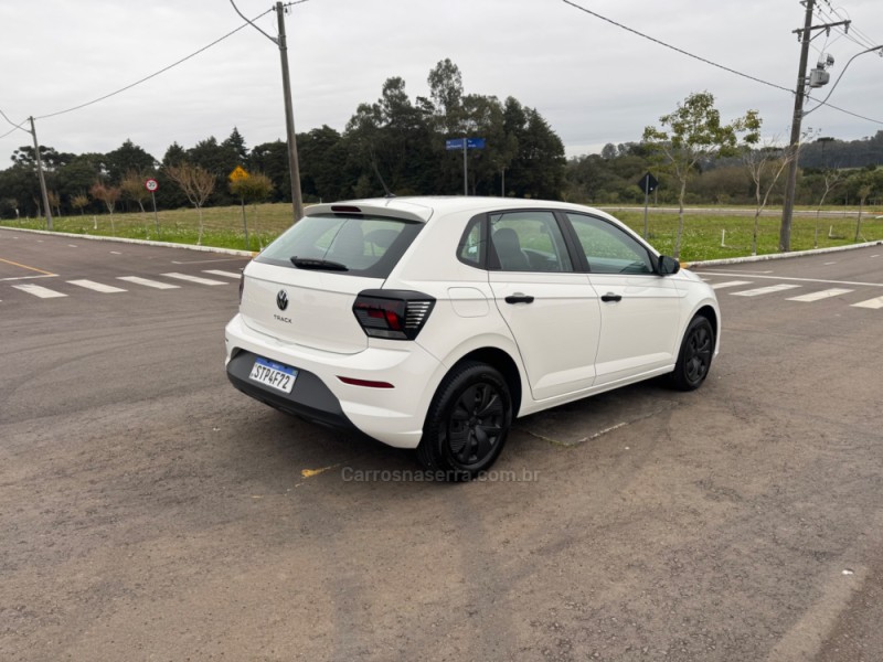 POLO 1.0 MPI TRACK 4P MANUAL - 2024 - CARLOS BARBOSA