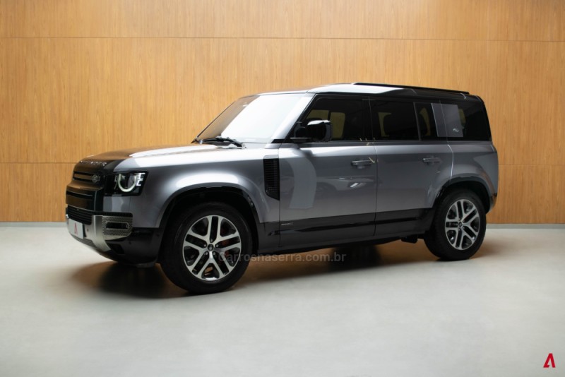 defender 3.0 d300 110 x mhev 20v hibrido 4p automatico 2023 garibaldi