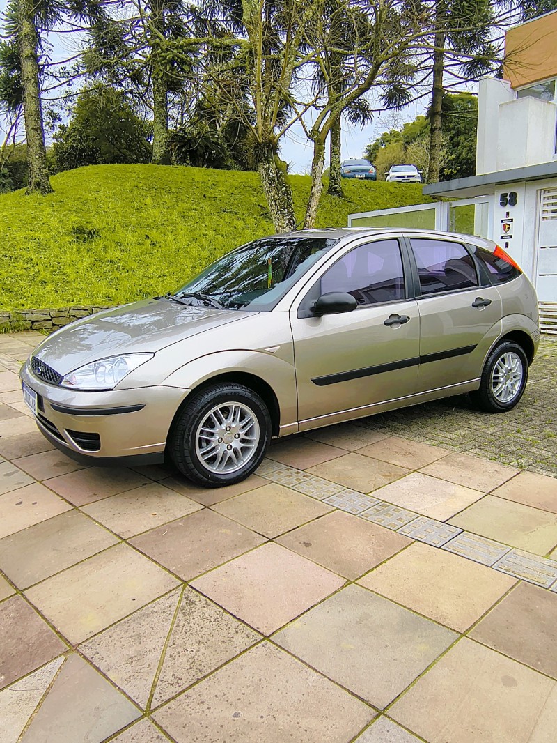 FOCUS 1.6 8V FLEX 4P MANUAL - 2008 - FARROUPILHA