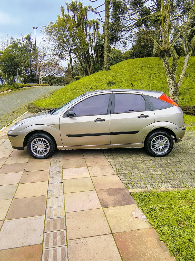 FOCUS 1.6 8V FLEX 4P MANUAL - 2008 - FARROUPILHA