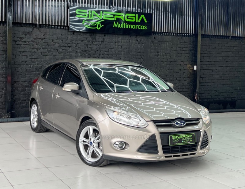 FOCUS 2.0 SE HATCH 16V FLEX 4P AUTO - 2015 - CAXIAS DO SUL