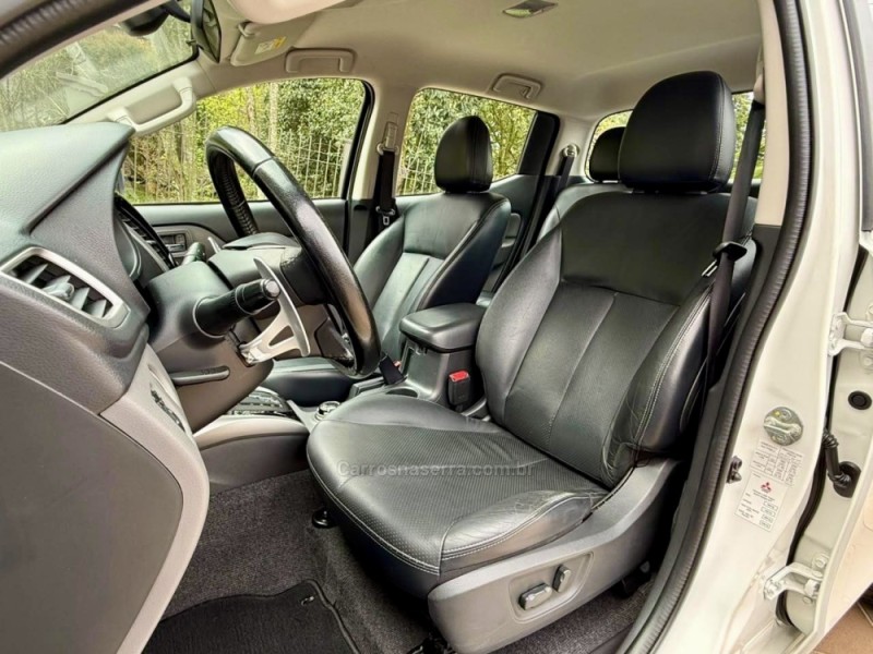 L200 TRITON 2.4 16V TURBO DIESEL SPORT HPE TOP CD 4P 4X4 AUTOMÁTICO - 2017 - BENTO GONçALVES