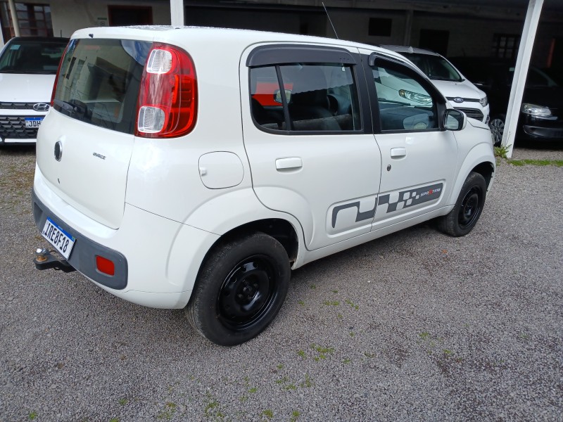 UNO 1.0 EVO VIVACE 8V FLEX 4P MANUAL - 2011 - CAXIAS DO SUL