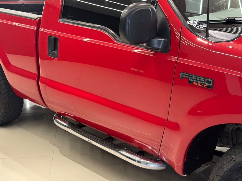 F-250 4.2 XLT 4X2 CS TURBO DIESEL 2P MANUAL - 2005 - CAXIAS DO SUL