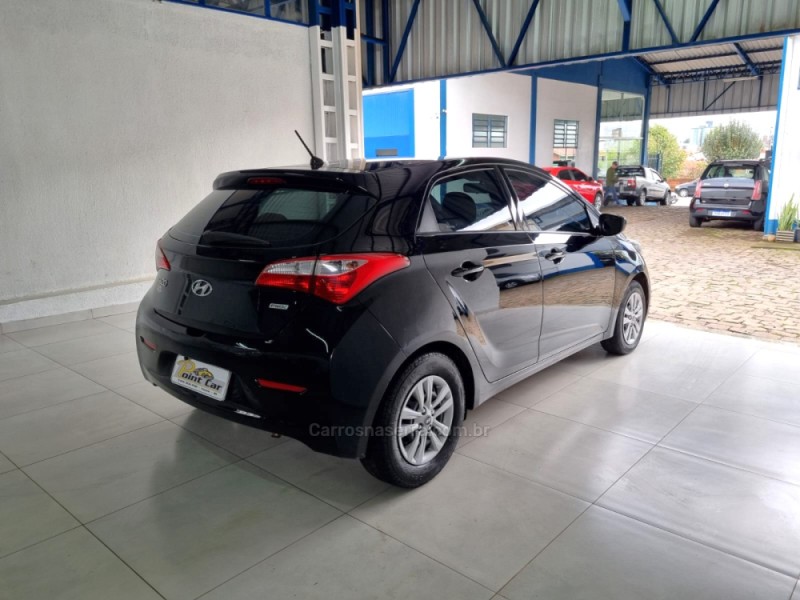 HB20 1.0 COMFORT 12V FLEX 4P MANUAL - 2014 - VACARIA