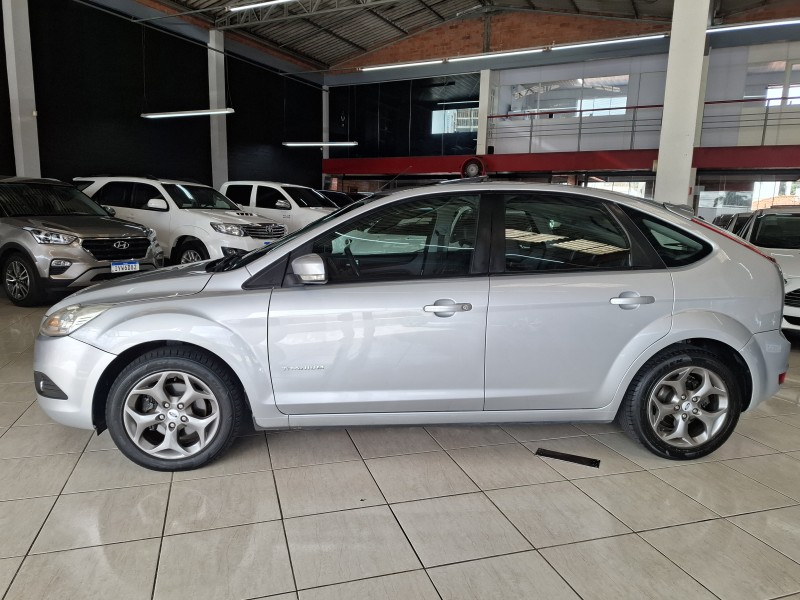 FOCUS 2.0 TITANIUM 16V FLEX 4P AUTOMÁTICO - 2013 - FARROUPILHA